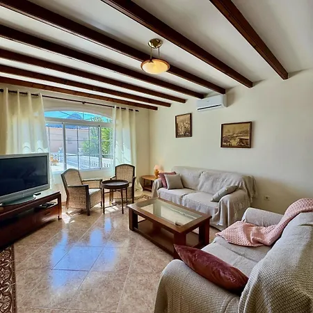 Villa With Wonderful Pool