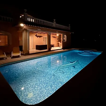 Villa With Wonderful Pool *