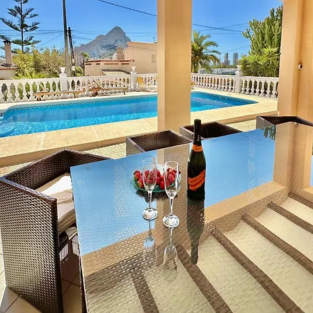 Villa With Wonderful Pool